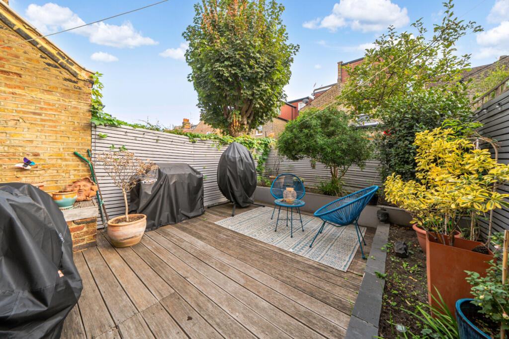 House in London - View 4