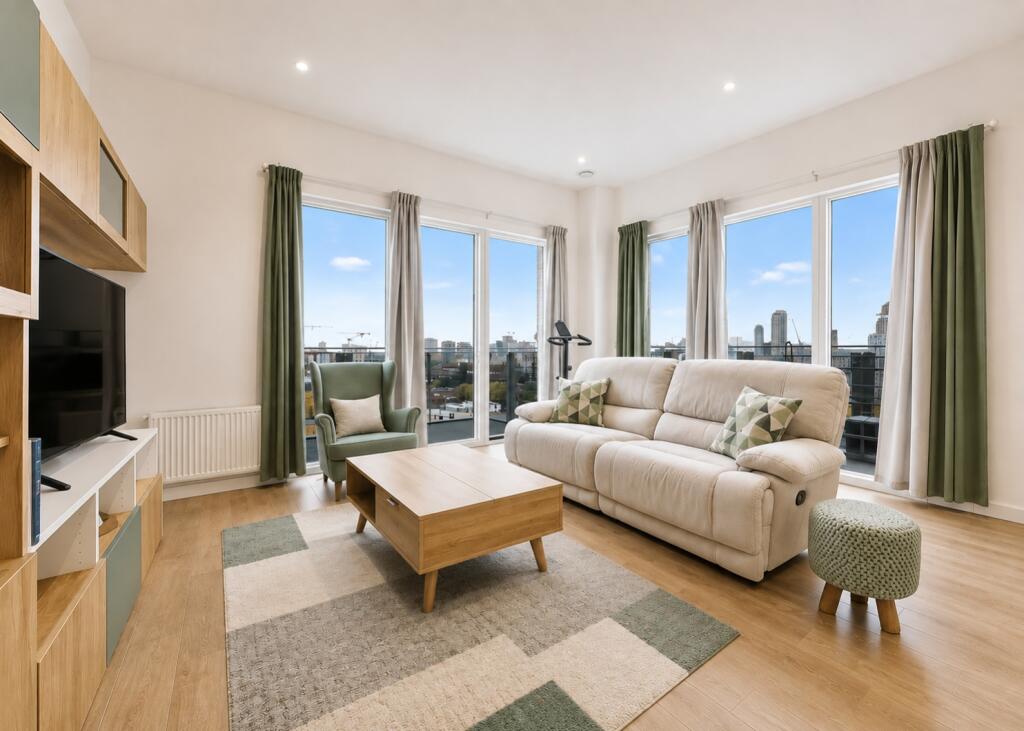 Main image of property: Banbury Point, London, E14