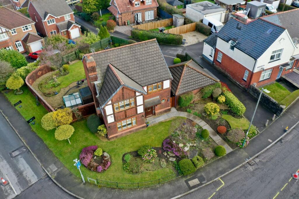 Main image of property: Tir-Berllan, Oakdale, NP12