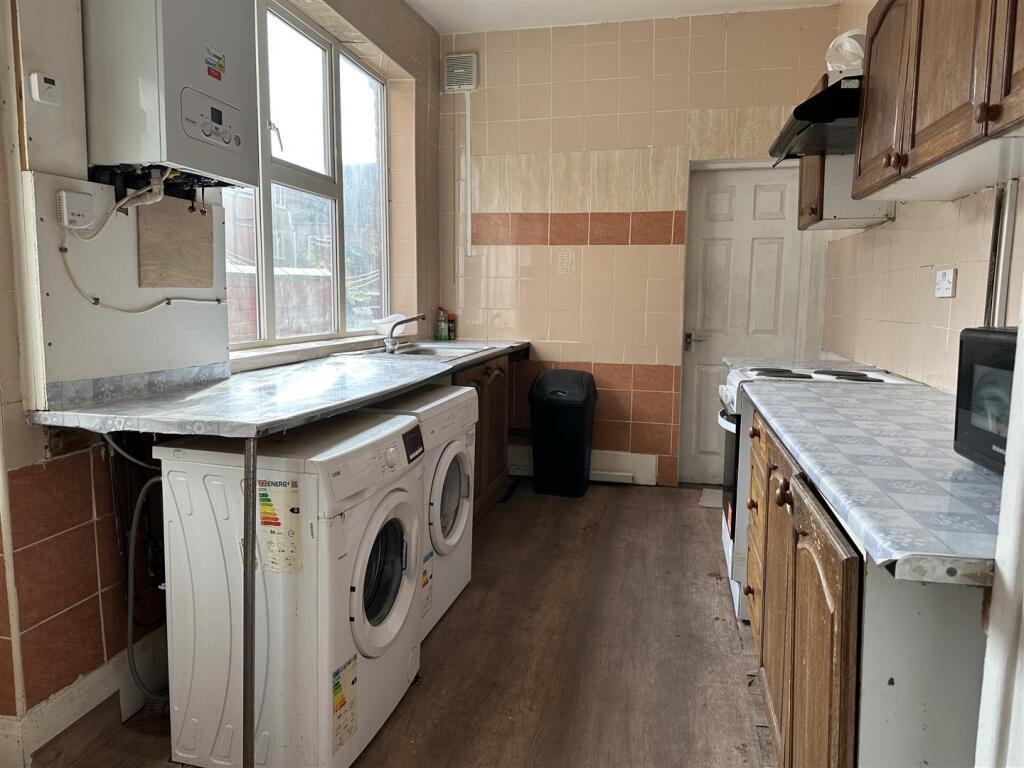 52 Hamilton Road photo 3