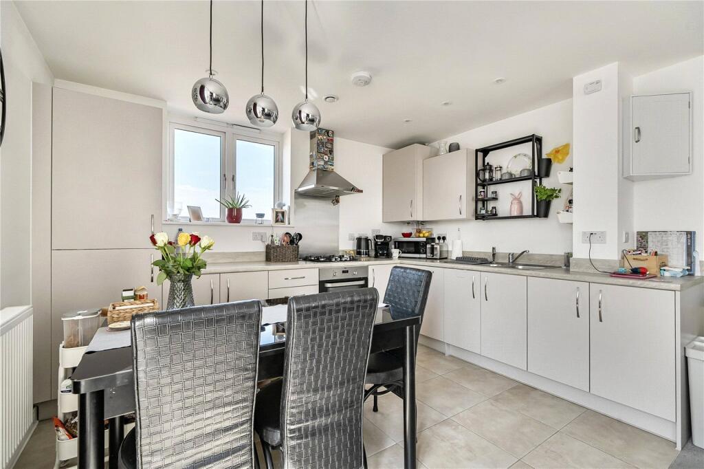 Nightingale Way, Reading, Berkshire, RG30 photo 3
