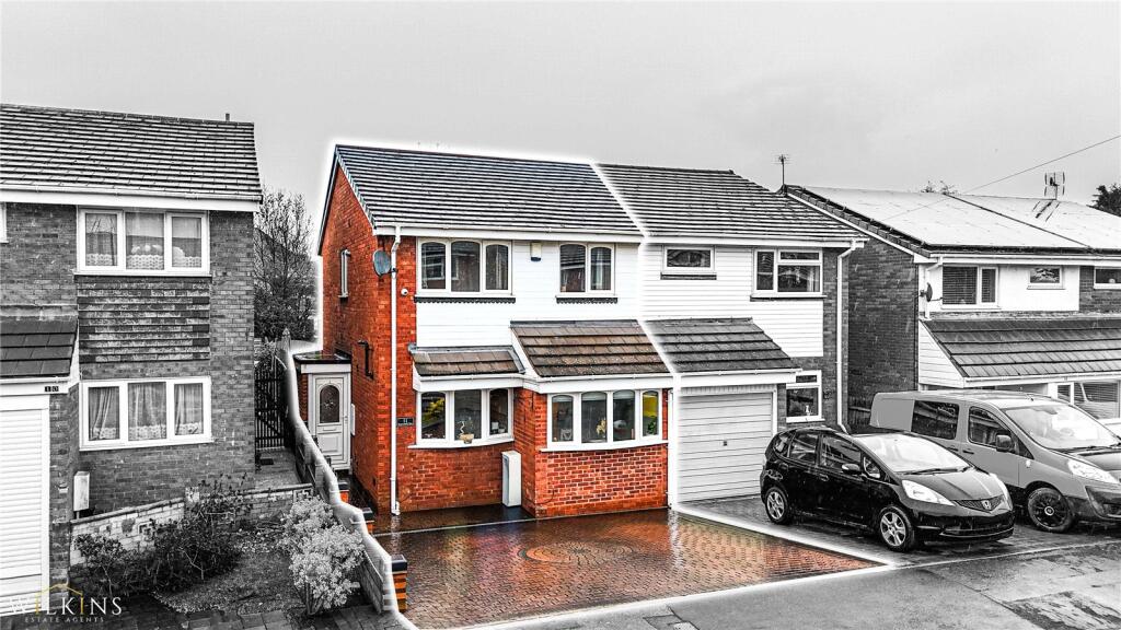 Main image of property: Rosewood Close, Tamworth, Staffordshire, B77