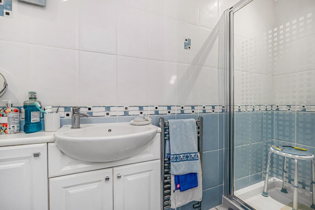 Additional image 12 of Alderman Close, Welham Green, AL9