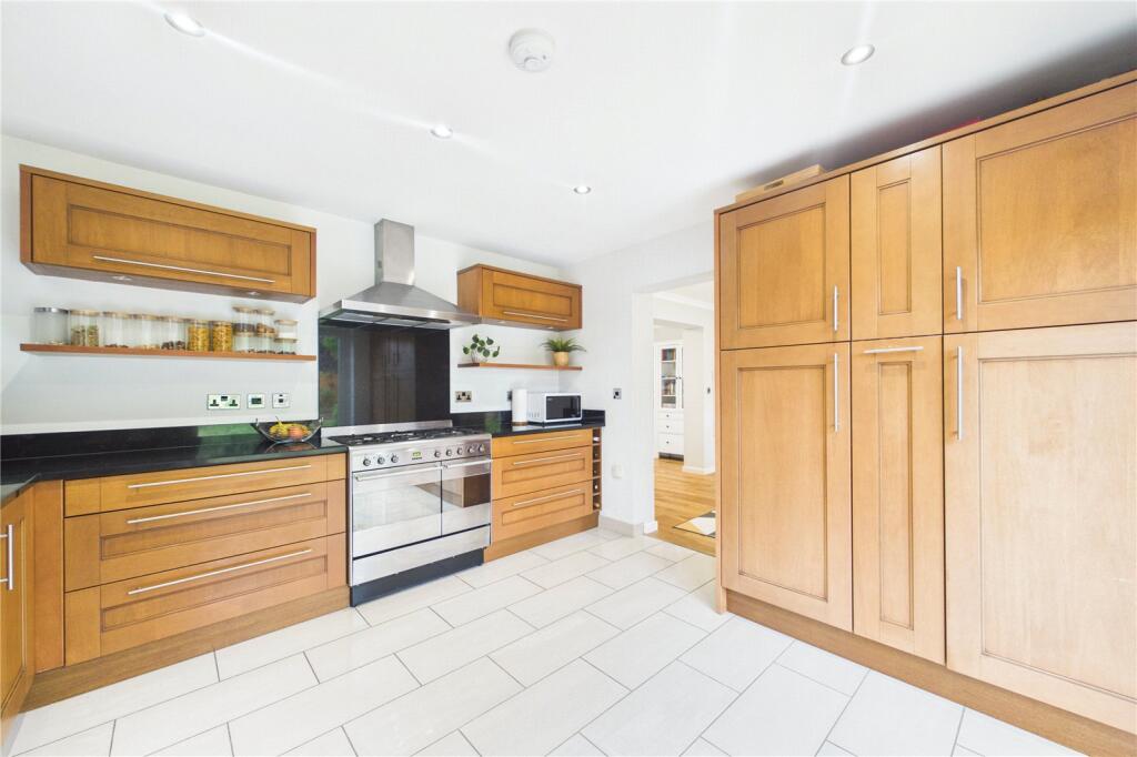 Oregon Avenue, Tilehurst, Reading, Berkshire, RG31 – pohled 5