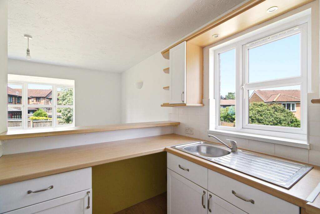 Apartment in St Albans, Jersey Farm, Sandridge - View 5