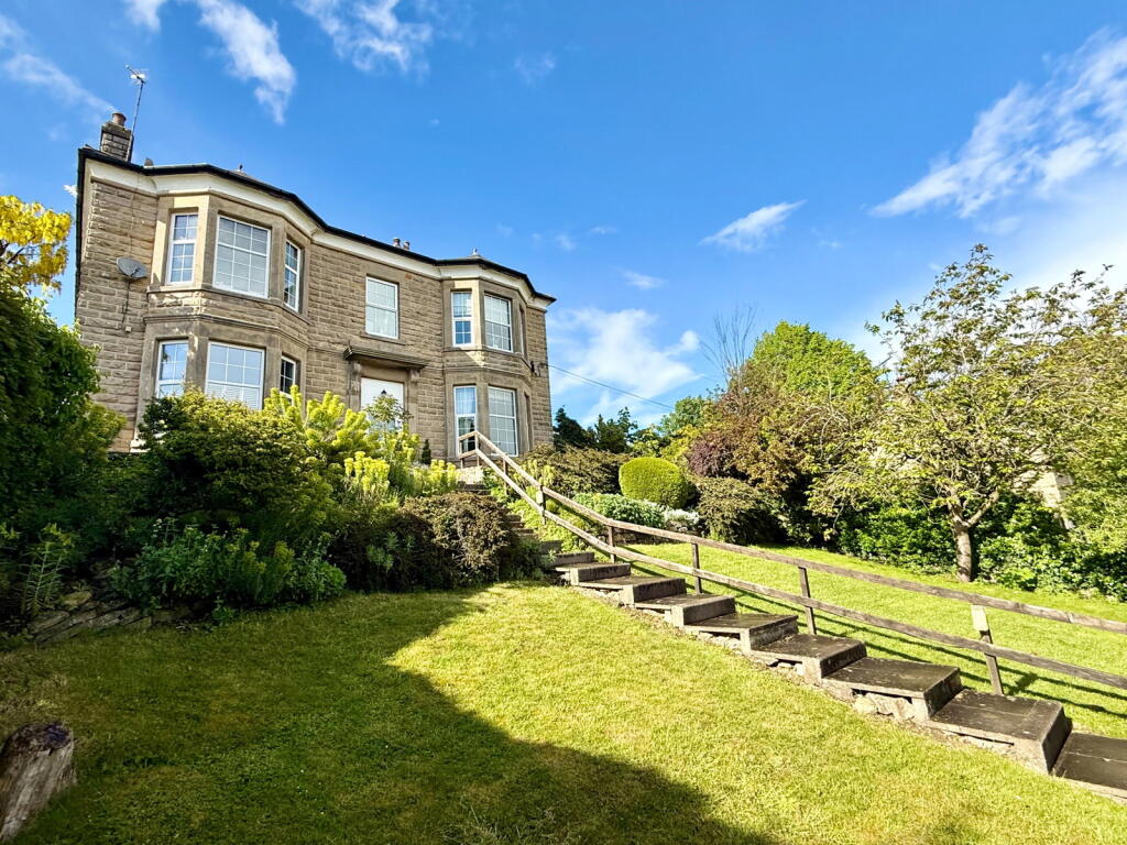 Wetherby ~ Raby Park, LS22 photo 3