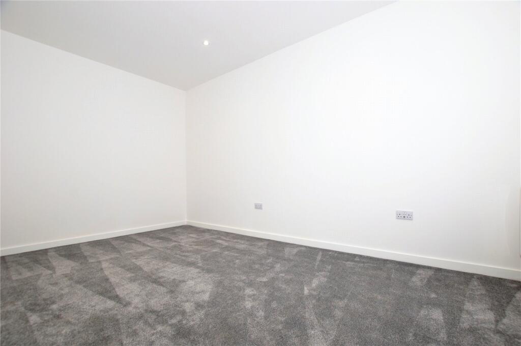Apartment in Twickenham - More
