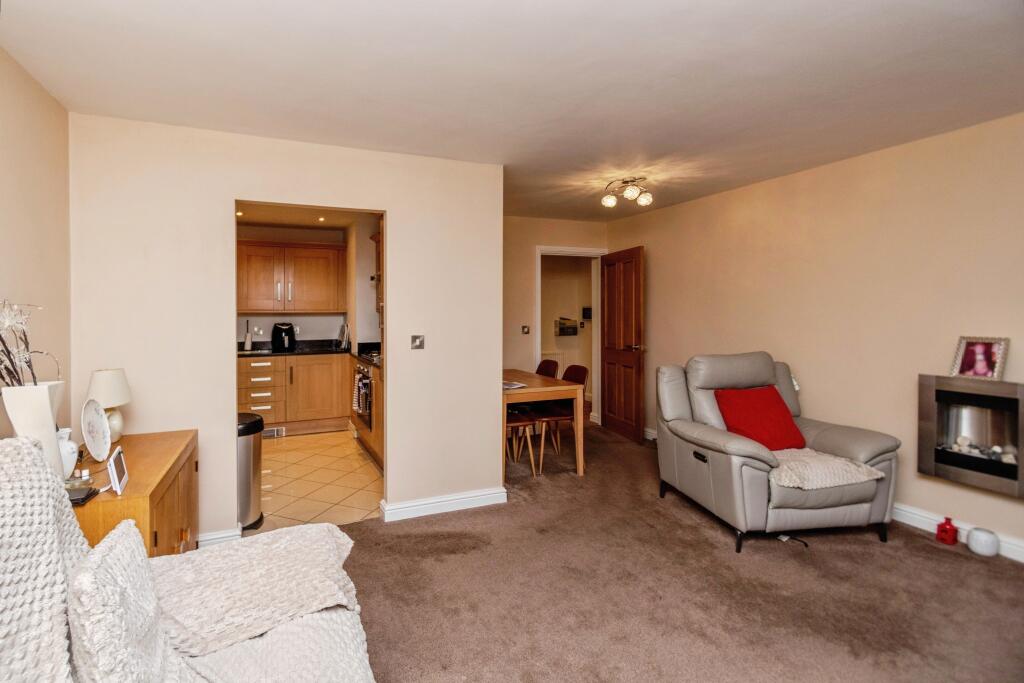 Hednesford Road, Cannock, WS12 photo 3