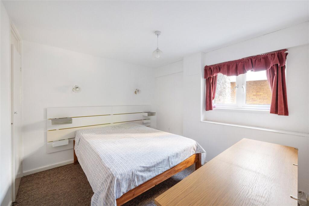 Apartment in London - More