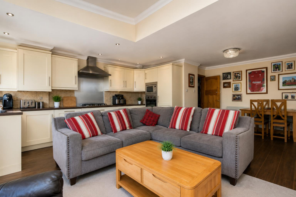 House in Cardiff, Birchgrove, Heath - View 5