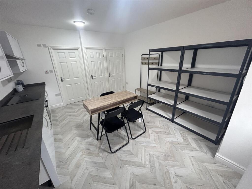 Additional image 3 of Halesowen Road, Cradley Heath