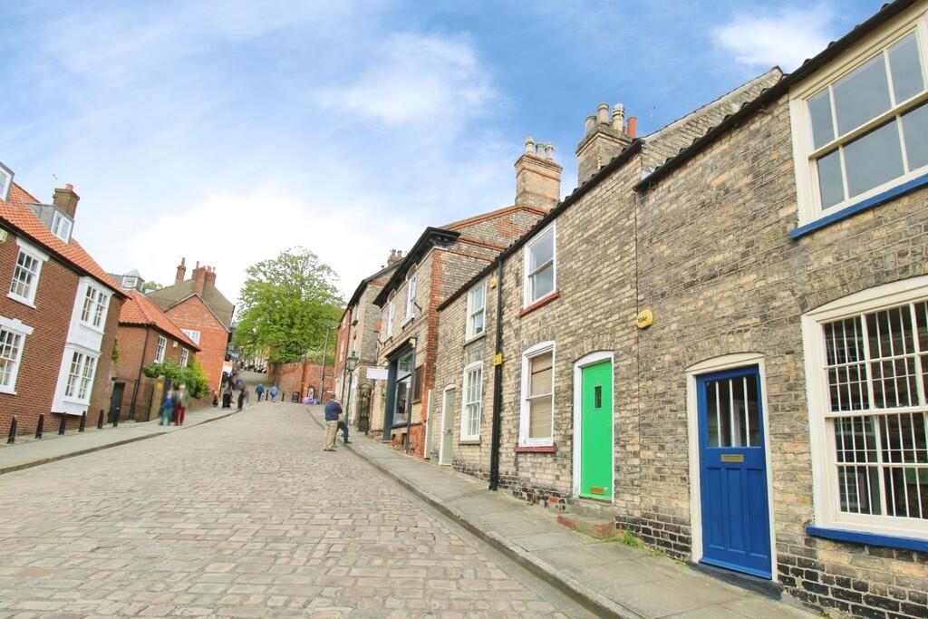 Steep Hill, Lincoln - View 5