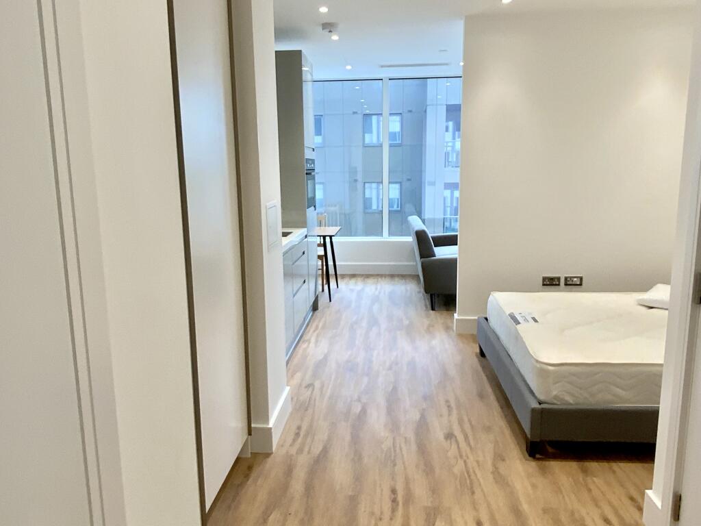 Studio flat for rent