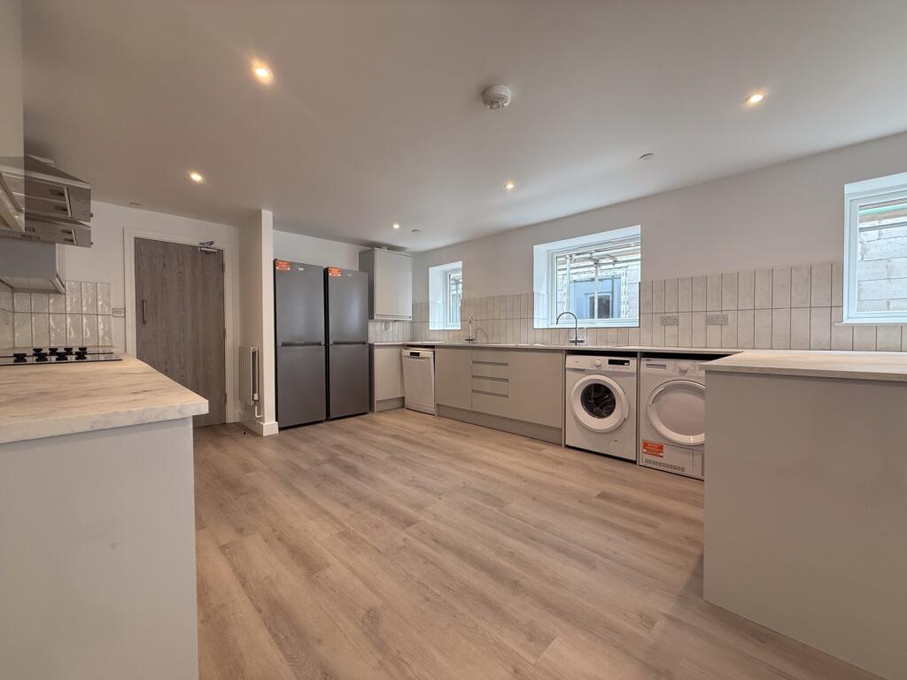 House in Cardiff - View 4