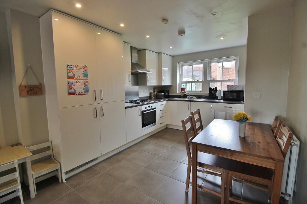 Bazeley Road, Waterlooville - View 2