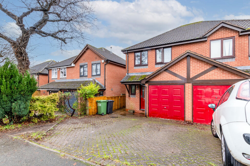 Main image of property: Walkwood Road, Redditch