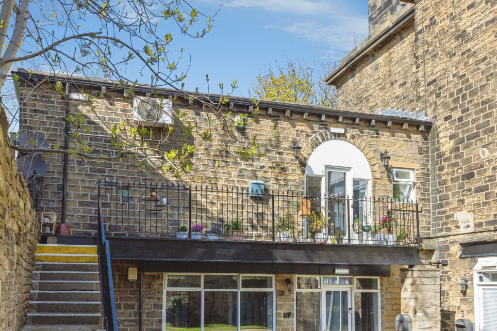 Main image of property: 68 Moorside Avenue, Huddersfield, HD4