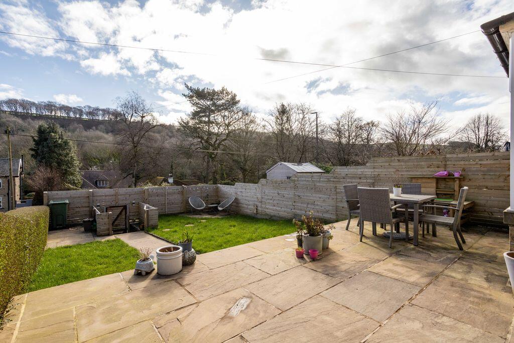 3-bed terraced on 140 Halifax Road, Ripponden HX6 4AG, £290,000