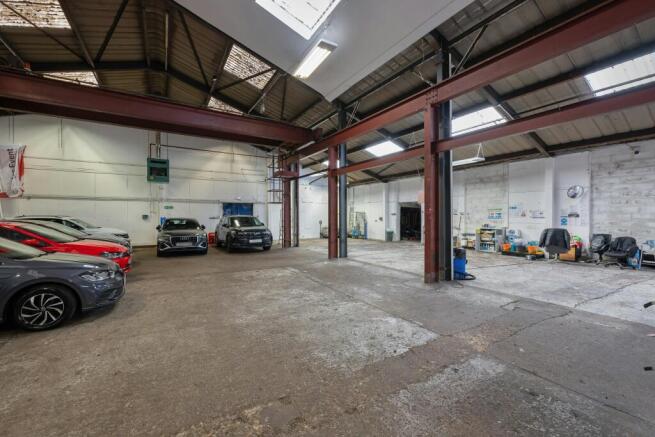 Unit 3, Redkiln Close, Horsham-29.jpg
