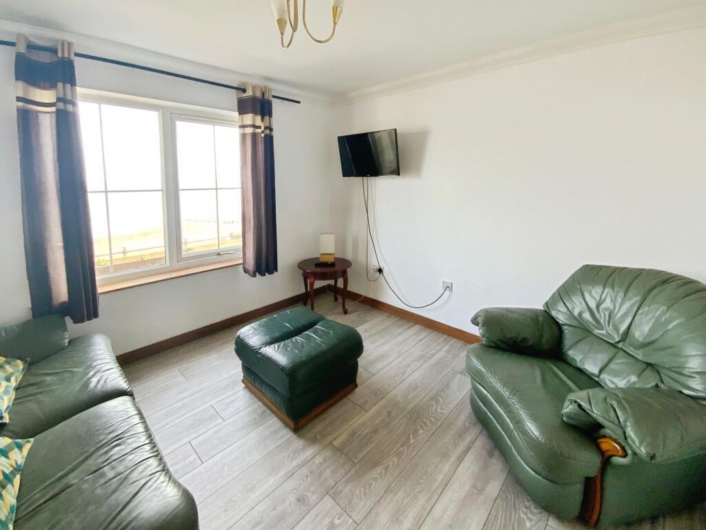 House in Hull - View 5