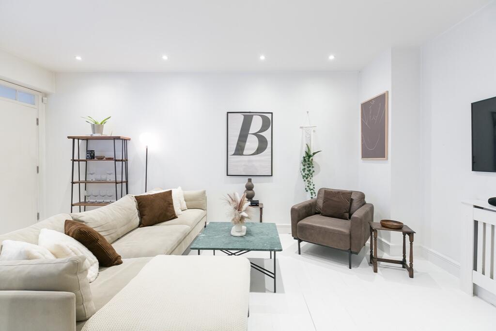Main image of property: Radnor Place, London, W2