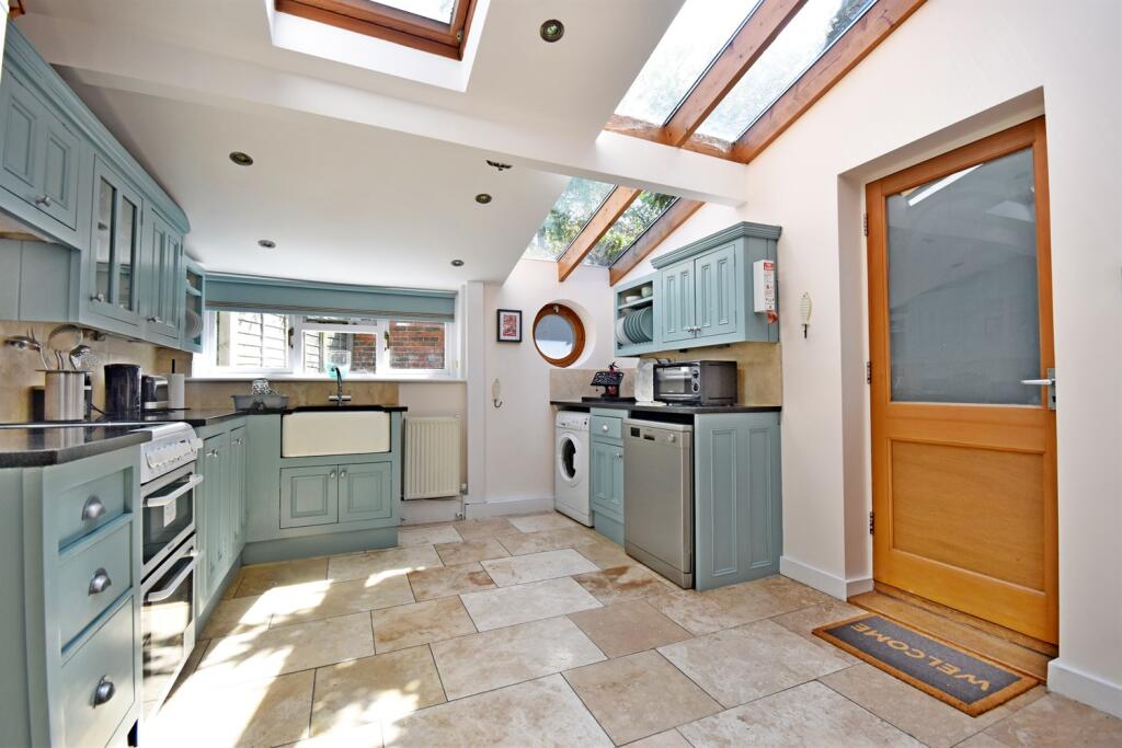House in Portsmouth - View 4