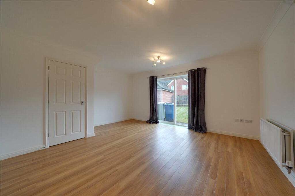 Thistle Way, Red Lodge, Bury St. Edmunds, Suffolk, IP28 photo 4