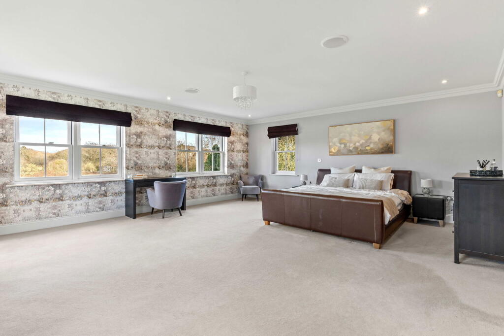 Additional image 24 of Pottersheath Road, Welwyn, AL6 9SY