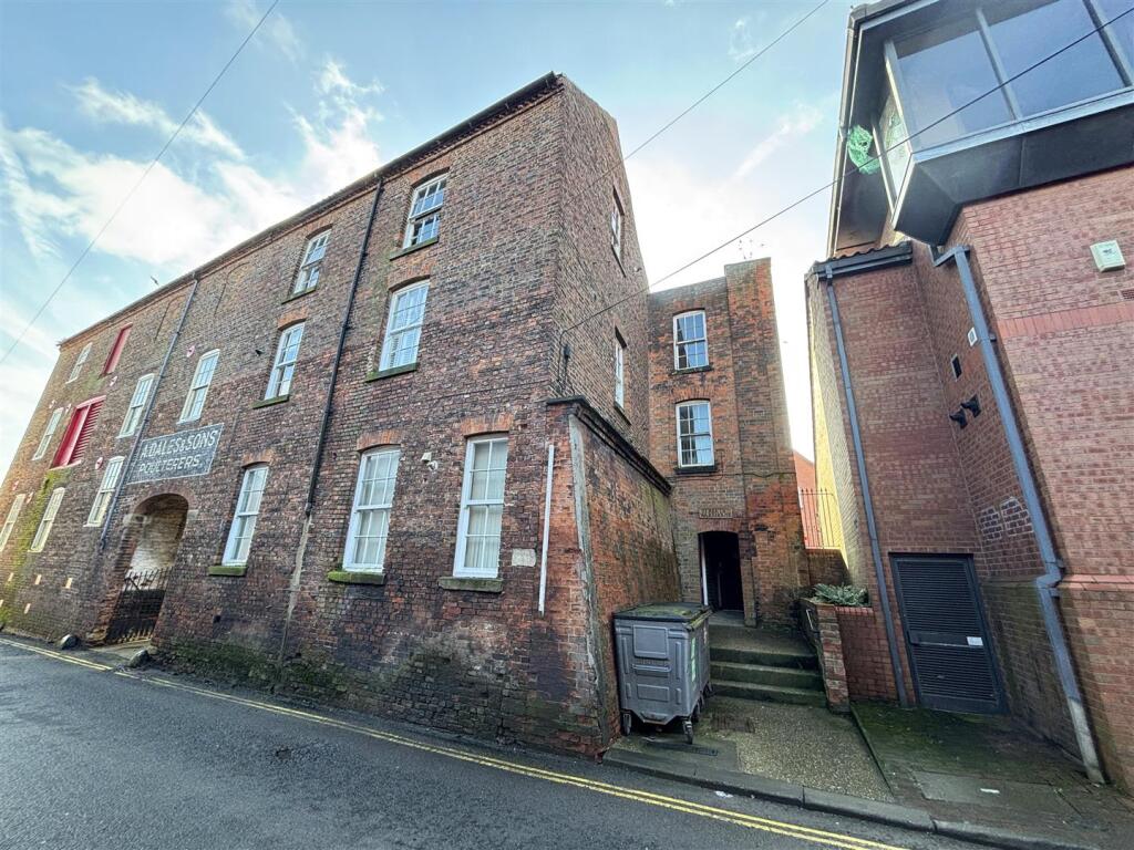 Main image of property: Northgate, Louth