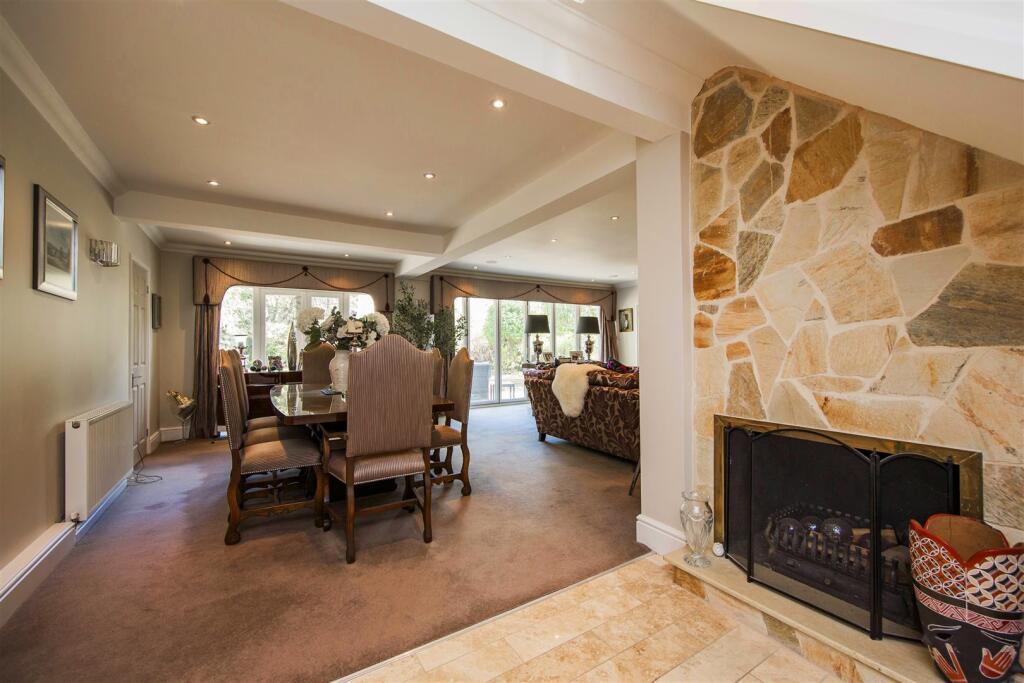House in Sevenoaks, Kemsing - More