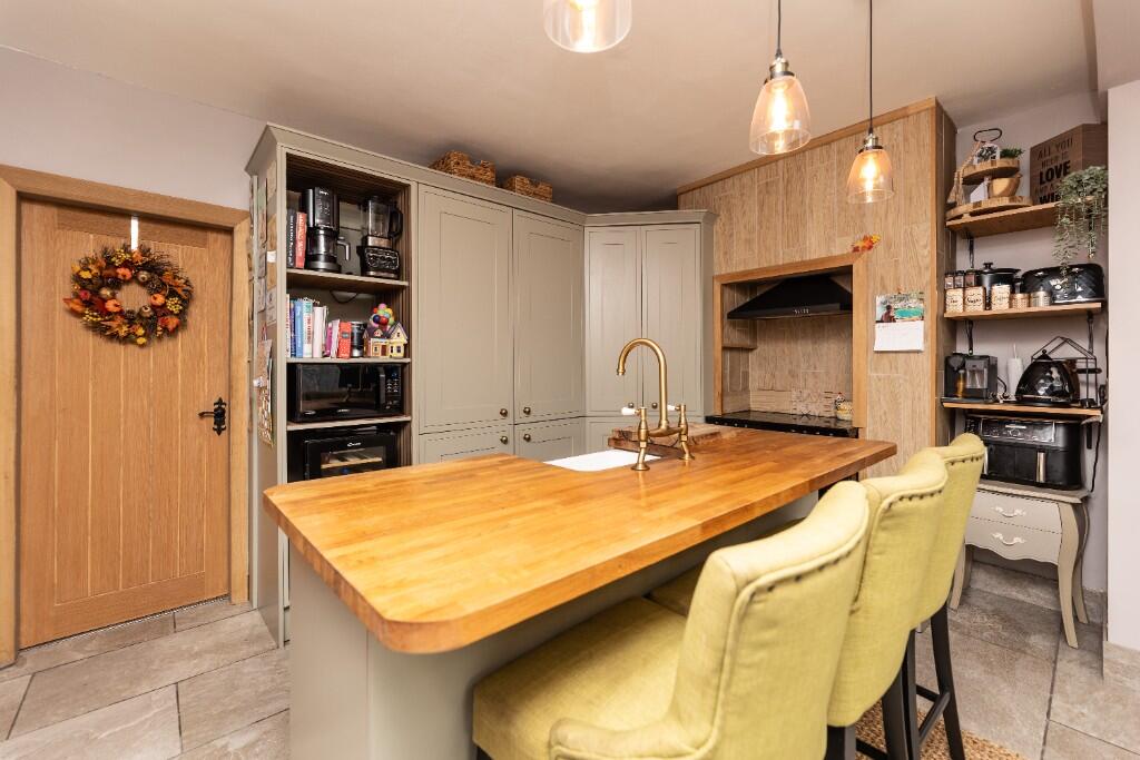 Sutton Lane, WF11 photo 2