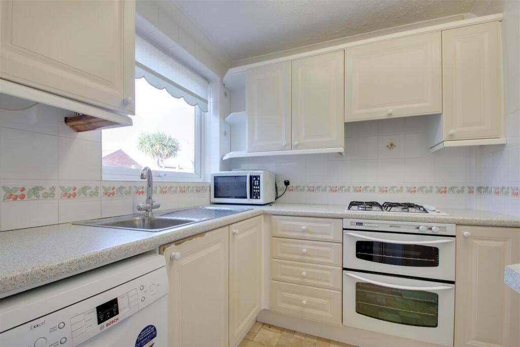 Galsworthy Road, Goring-By-Sea, Worthing - View 5