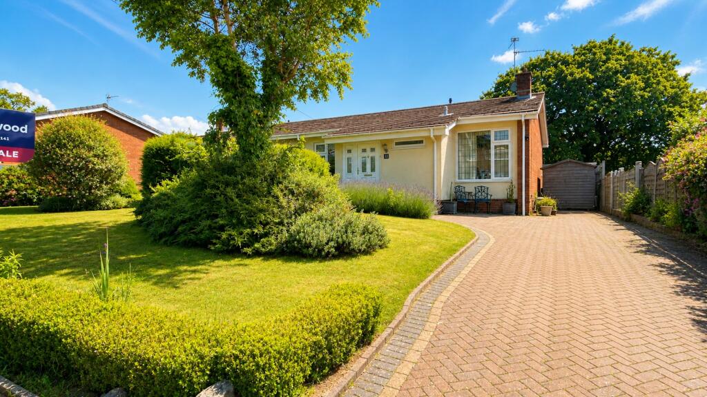 Main image of property: Rhos Llan, Rhiwbina, Cardiff, CF14