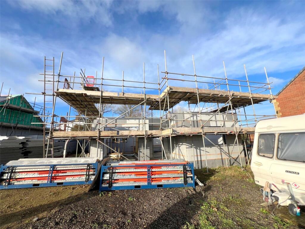 Brooklands Park, Haverfordwest, SA61 photo 5