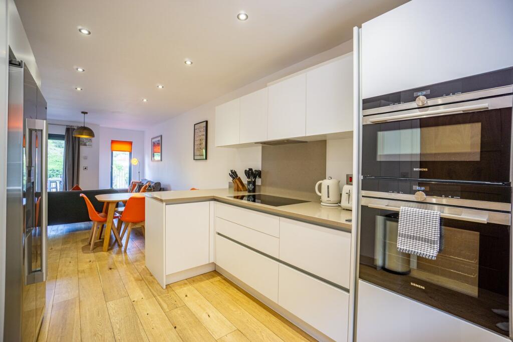7, Pen Y Bont, Abersoch, Pwllheli, LL53 photo 4