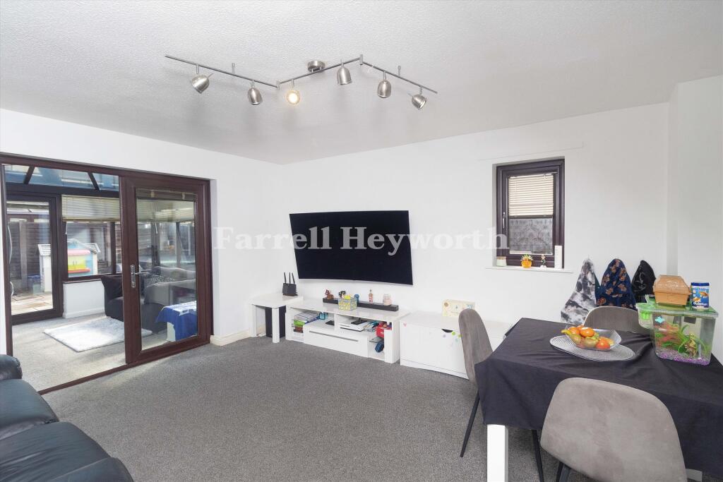 Gleneagles Drive, Morecambe photo 3