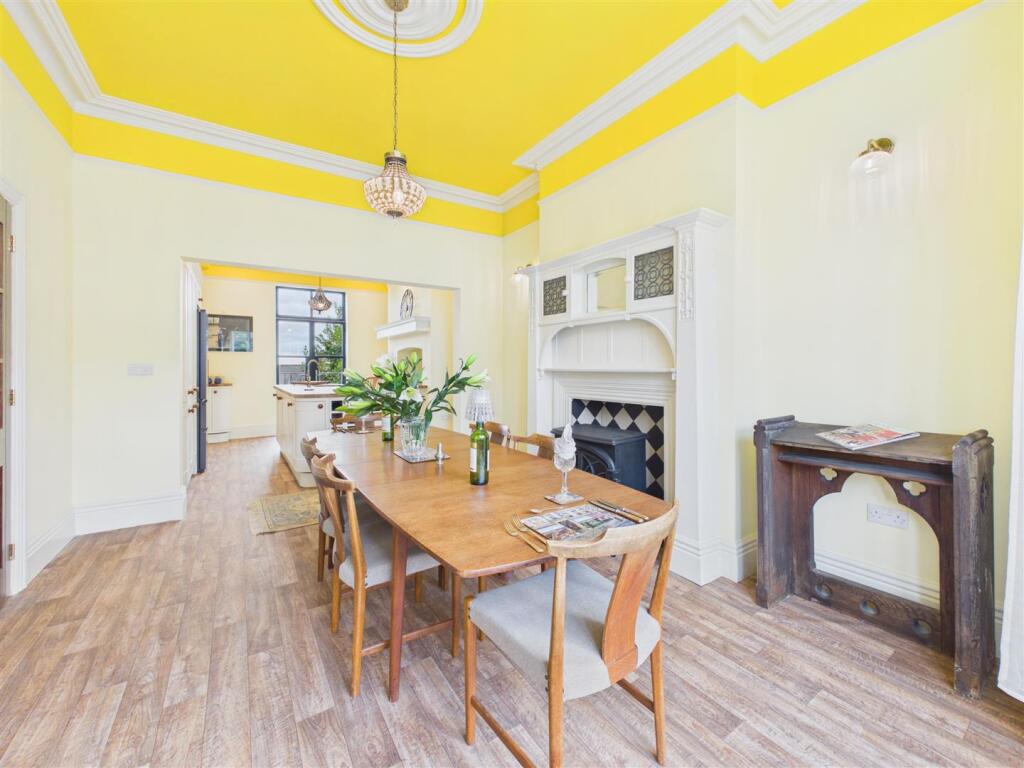 House in Sheffield, South Yorkshire - View 5