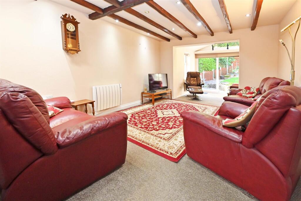Fernwood Drive, Leek photo 3