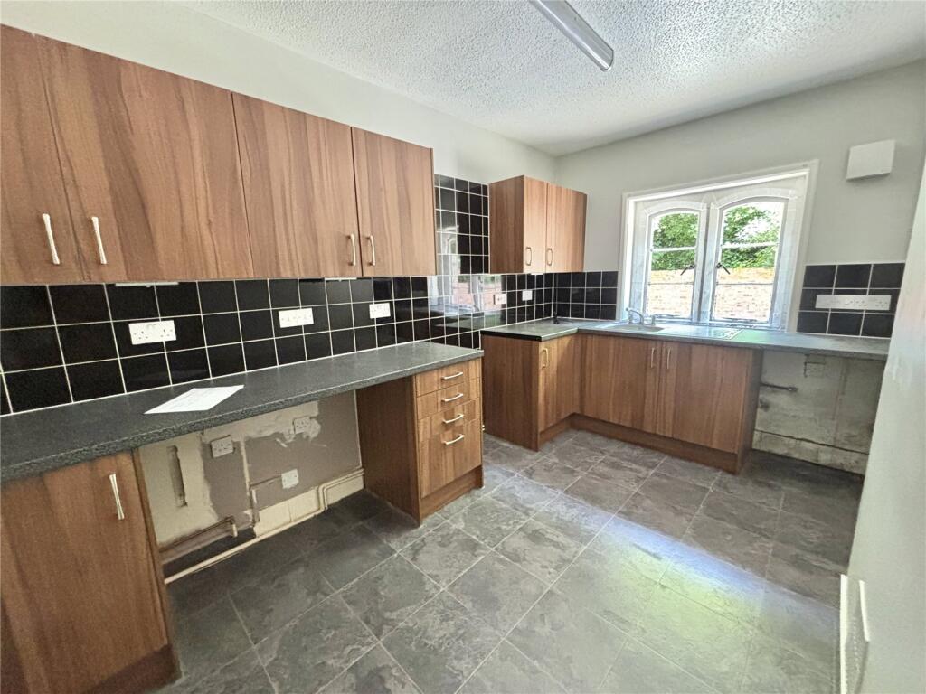 Foregate Street, Chester, Cheshire, CH1 - View 2
