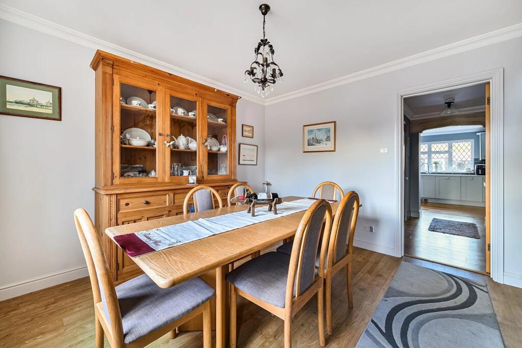 House in Guildford - View 2