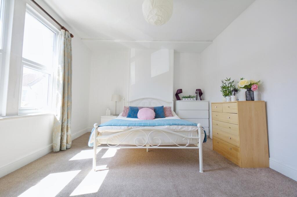 4 bedroom terraced house for rent