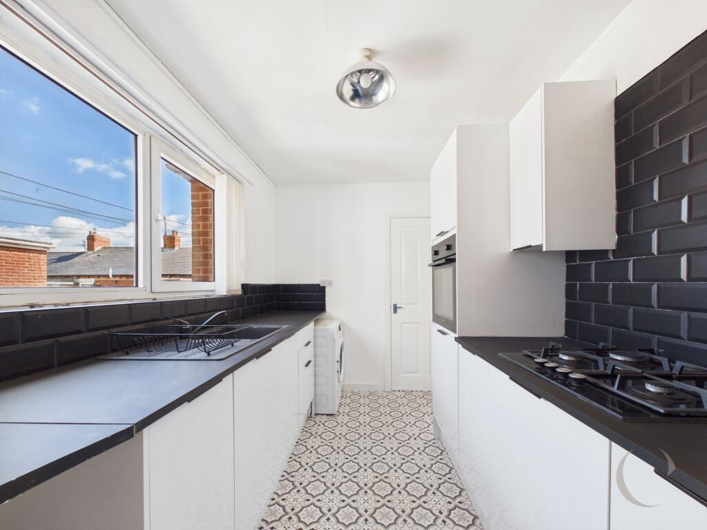 Apartment in South Tyneside, West Harton - View 5