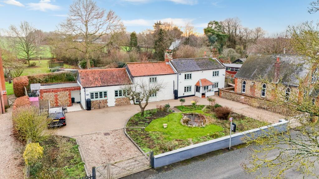 Main image of property: High Street, Whissonsett