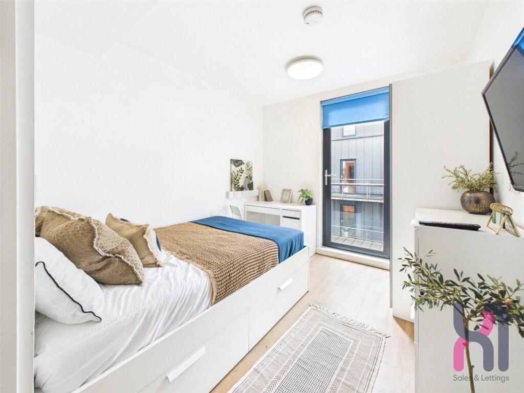 Main image of property: Chapel Street, Salford, M3