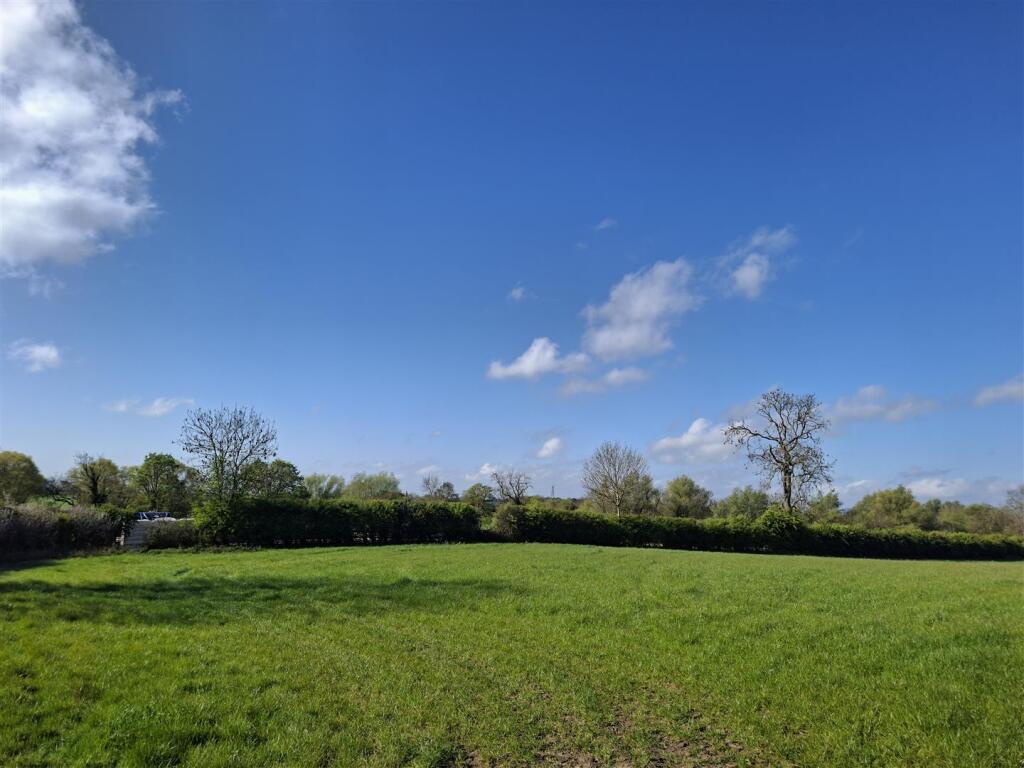 Land at Wysall, Nottingham - View 5