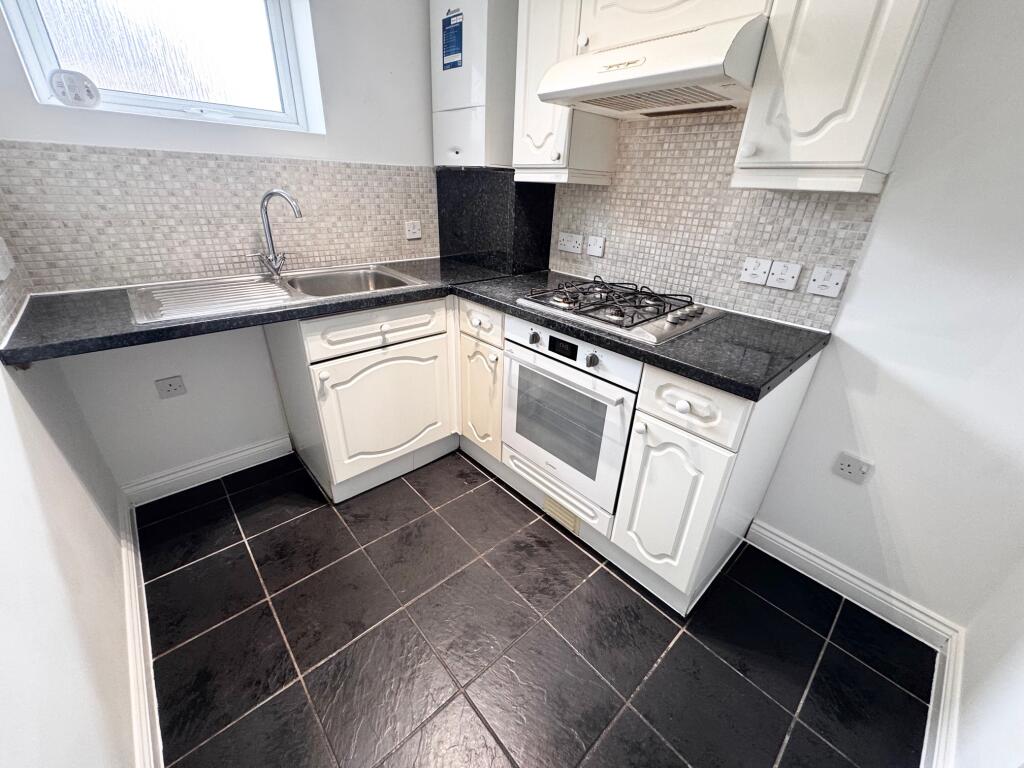 Apartment in Bournemouth - View 3