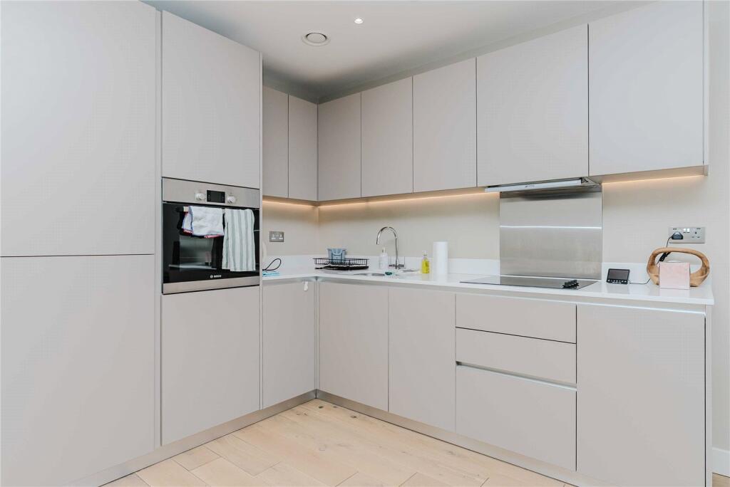 Apartment in London - View 3