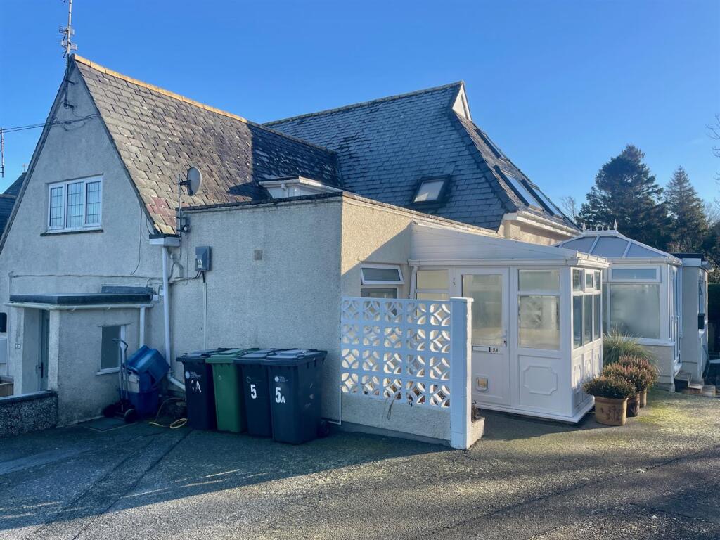 Main image of property: Wern Hall, Wern Y Wylan, Llanddona
