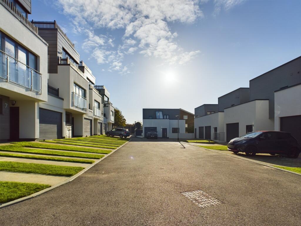 Main image of property: The Hamiltons, Chatham, ME5