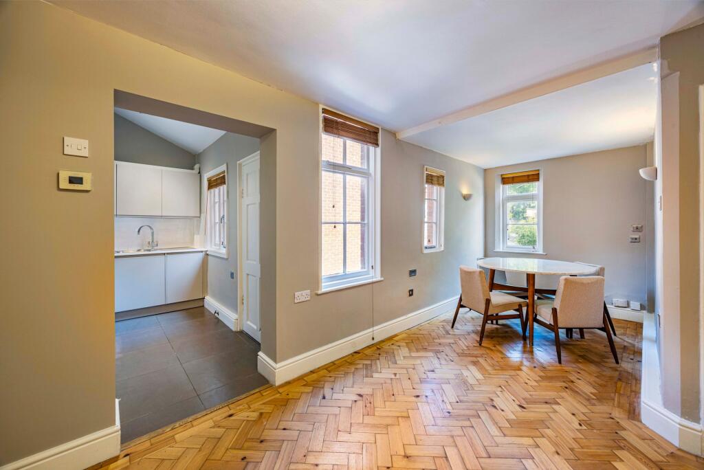 House in Nottingham - View 5